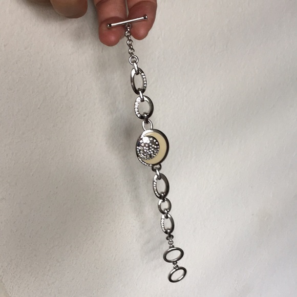 🖤Swarovski💕crystal toggle bracelet - Picture 12 of 15